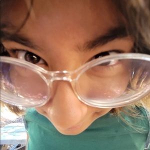 Meet your Posher, Angelica